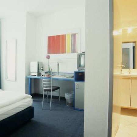 Hotel Alt - Tegel Βερολίνο Δωμάτιο φωτογραφία