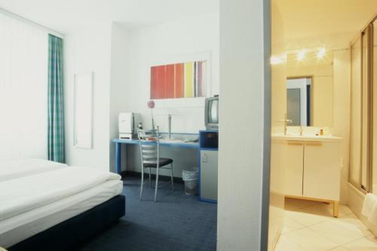 Hotel Alt - Tegel Βερολίνο Δωμάτιο φωτογραφία